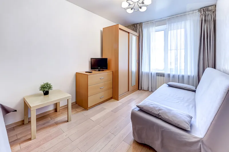 6-я Красноармейская улица, 18