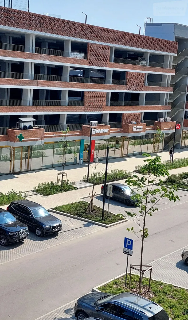 улица Эльвиры Федоровой, 1