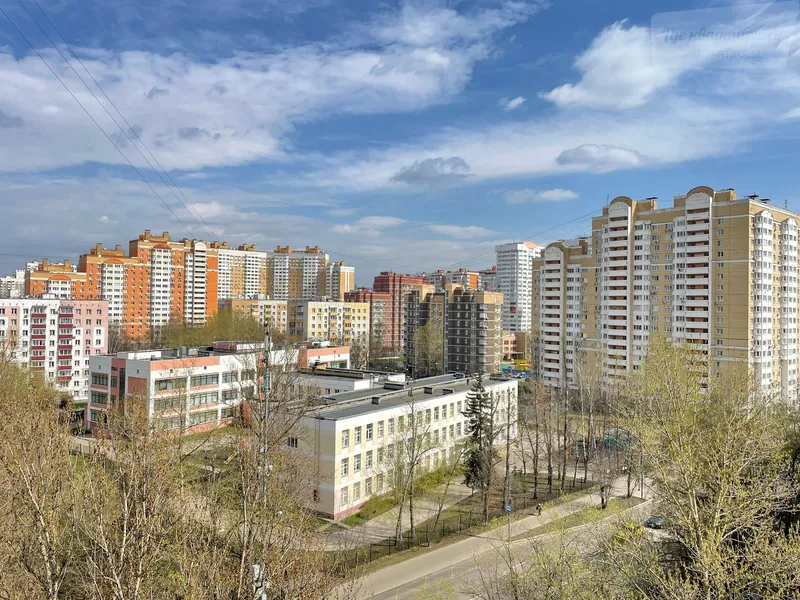 Ельнинская улица, 5