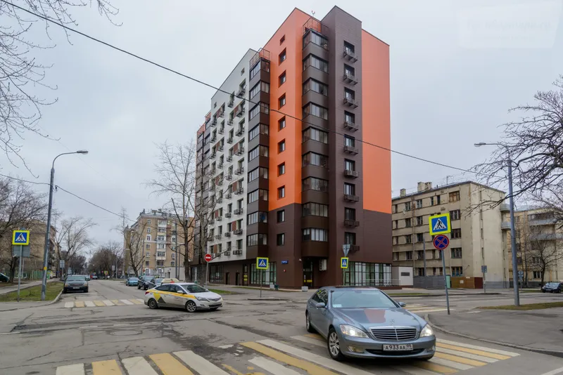 5-й Рощинский проезд, 1