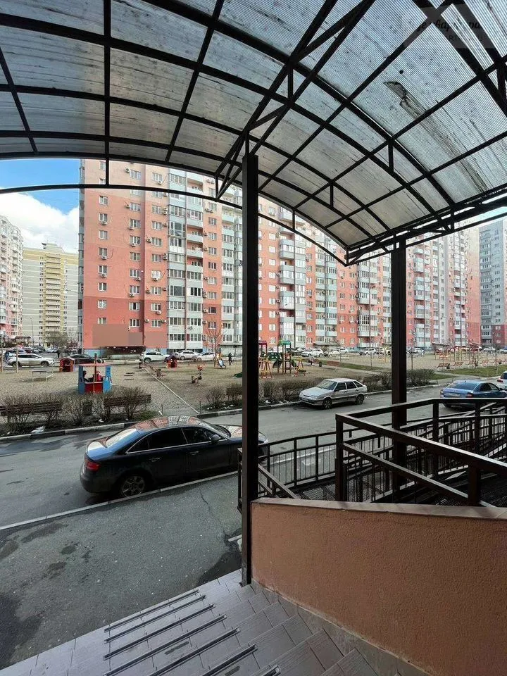 улица Александра Покрышкина, 2/2