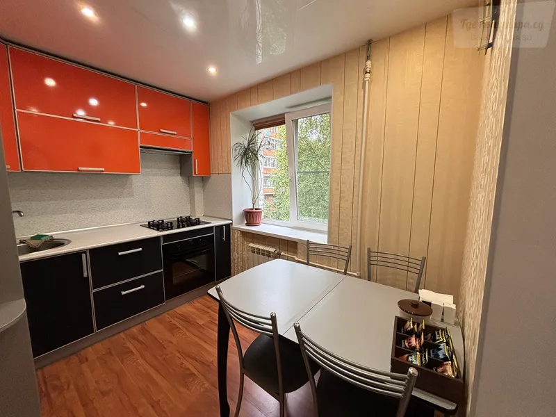 Десятинная улица, 10