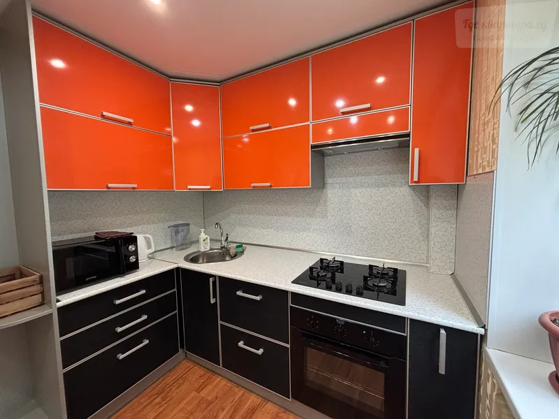 Десятинная улица, 10