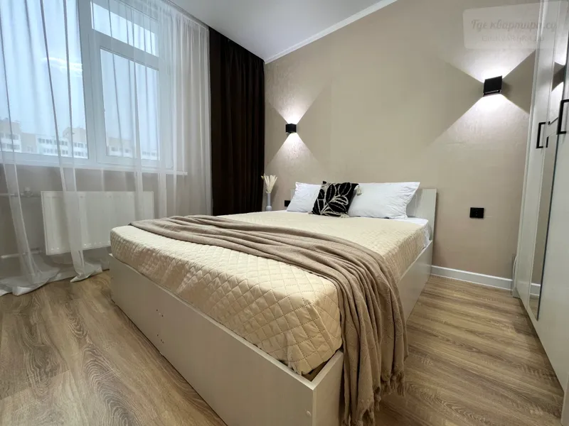 Фото квартиры: Уральская улица, 2/22