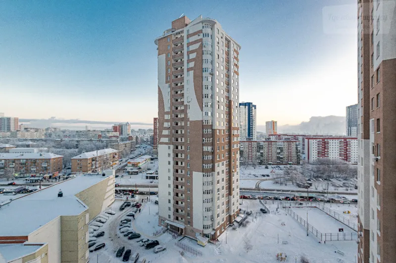 шоссе Космонавтов, 213