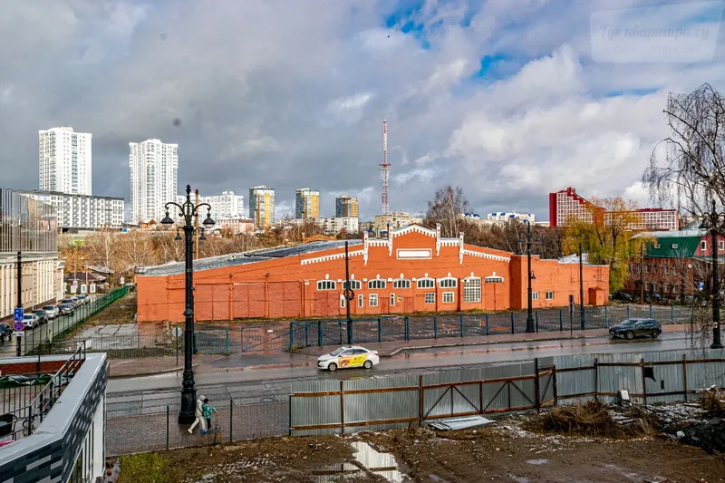 Пермская улица, 2
