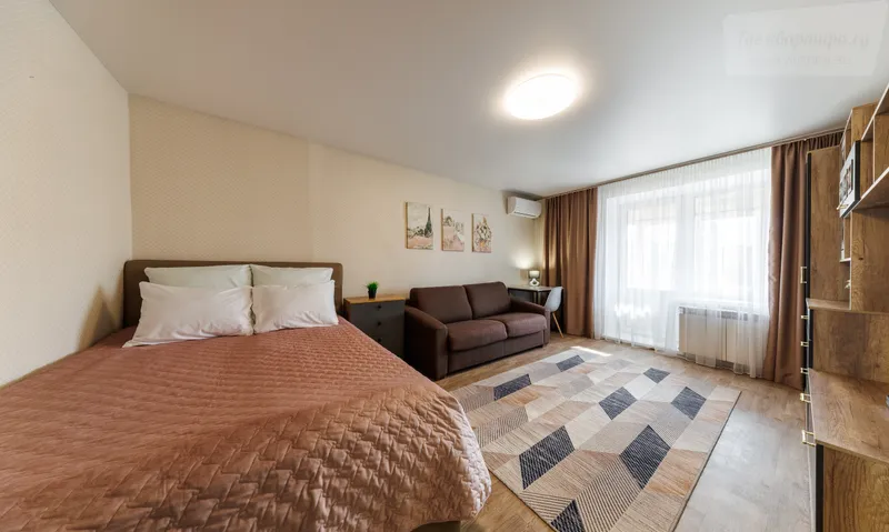 Красноармейский проспект, 1