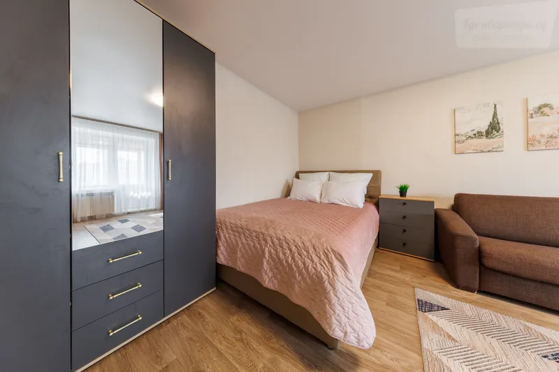 Красноармейский проспект, 1