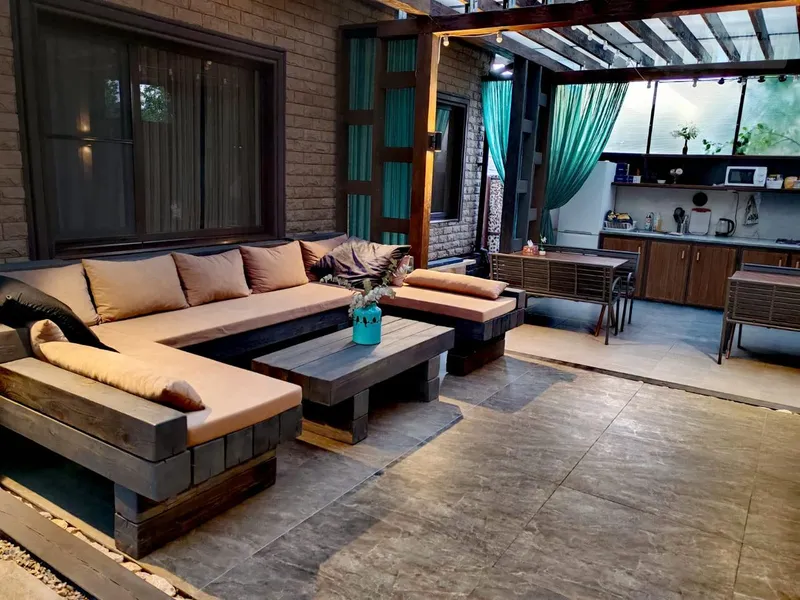 улица Леселидзе, 15