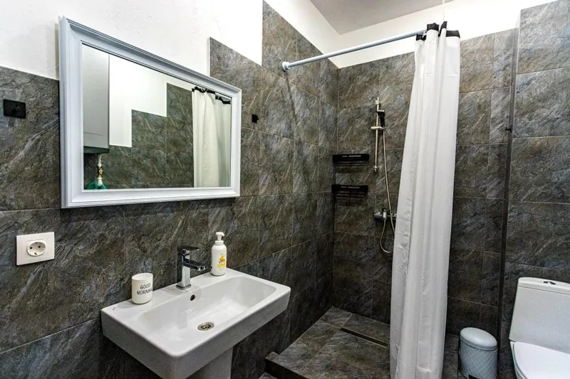 улица Леселидзе, 15