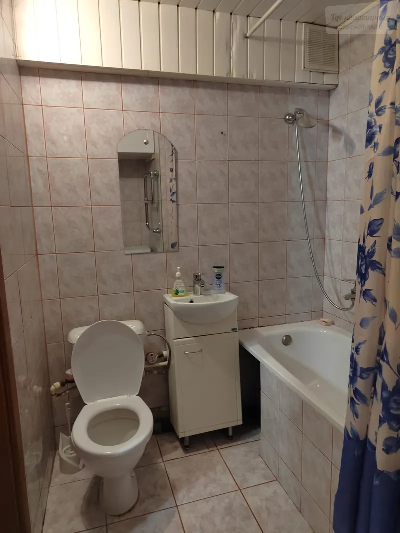 улица Братьев Кадомцевых, 8