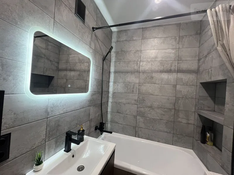 улица Ульянова, 24