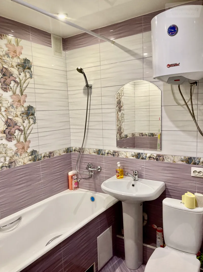 Взлётная улица, 87