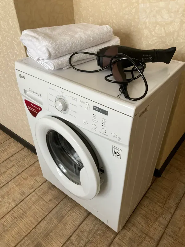 Взлётная улица, 87