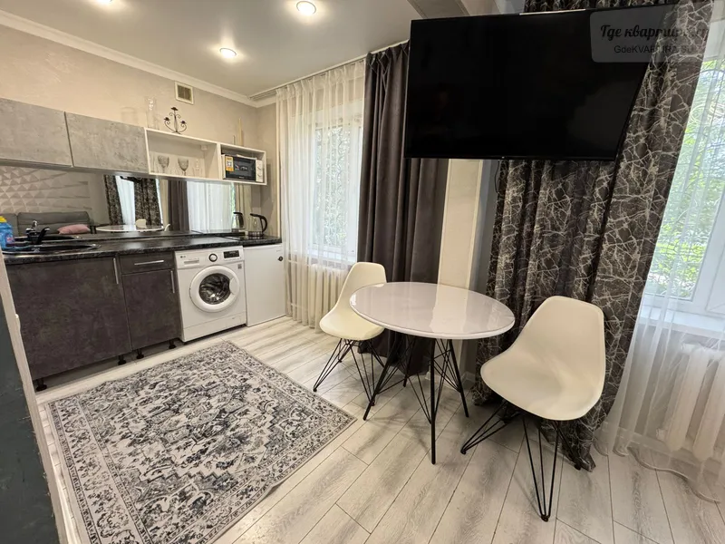 9-й микрорайон, 30