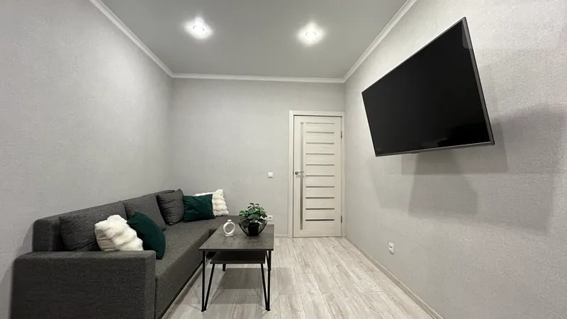 улица Евгении Жигуленко, 13к2