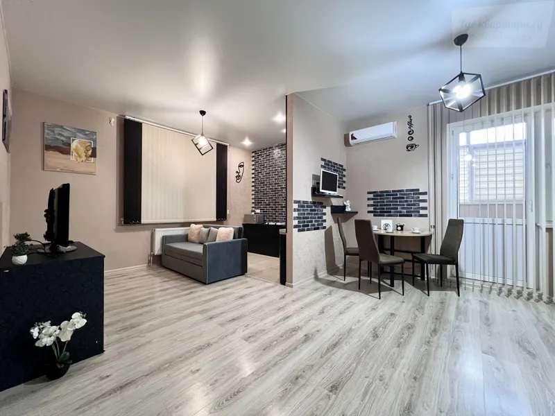 Казбекская улица, 15