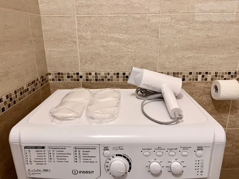 Казбекская улица, 1