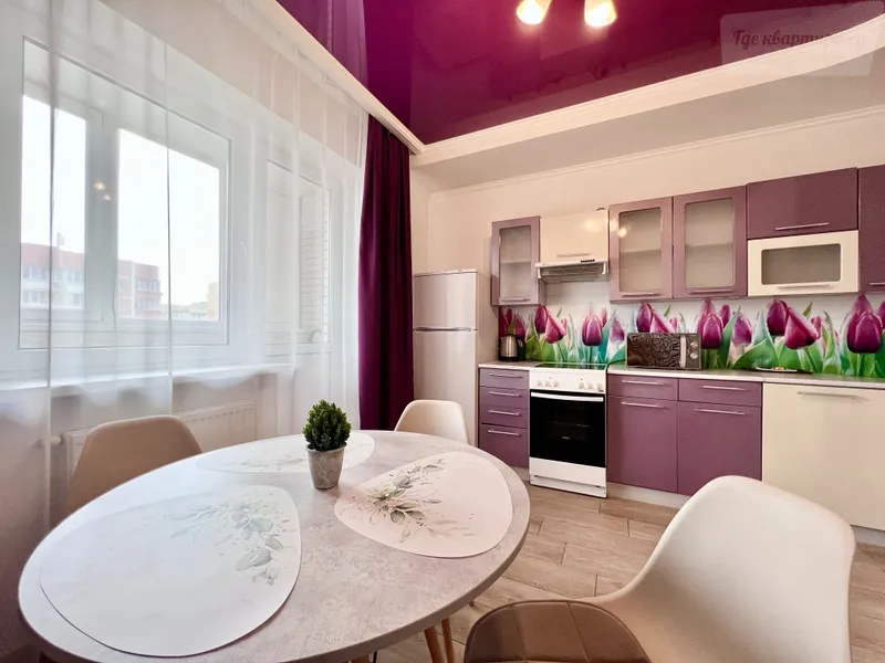 Казбекская улица, 1