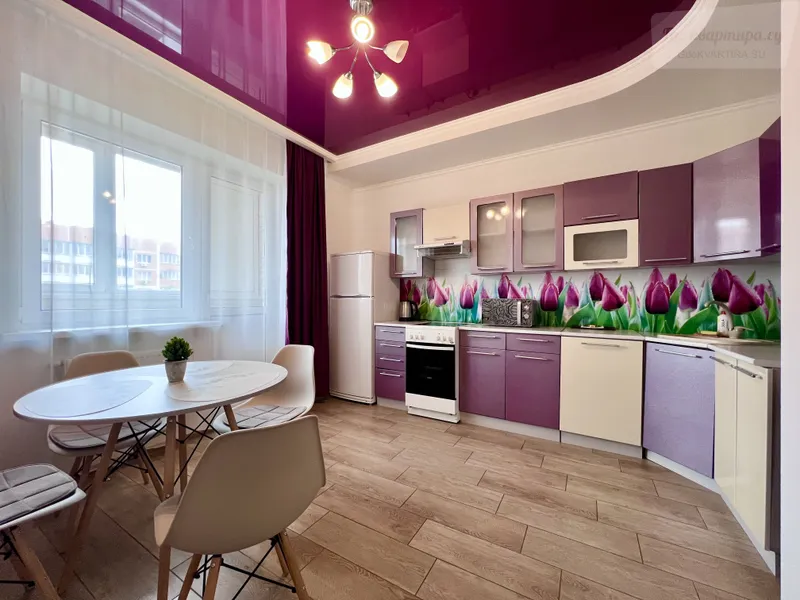 Казбекская улица, 1