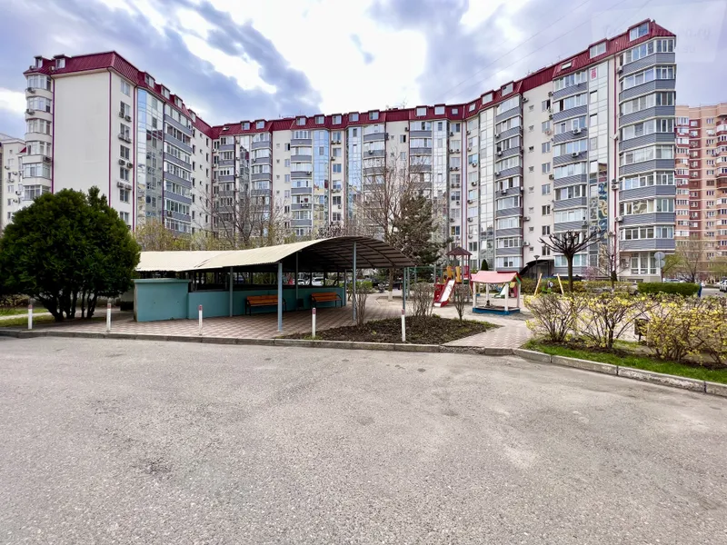 улица Архитектора Ишунина, 6