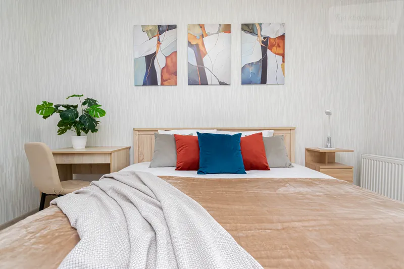 Серебристая улица, 7