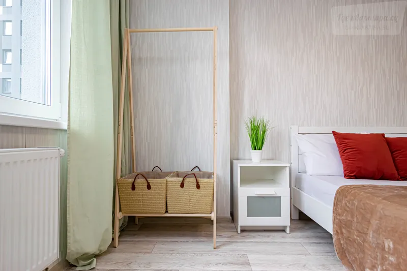 Серебристая улица, 7