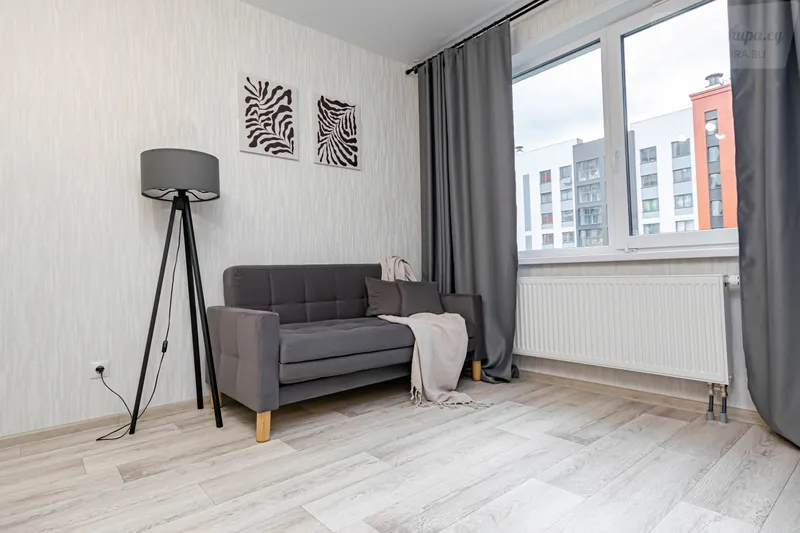 Серебристая улица, 7