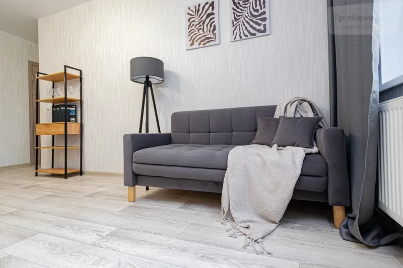 Серебристая улица, 7