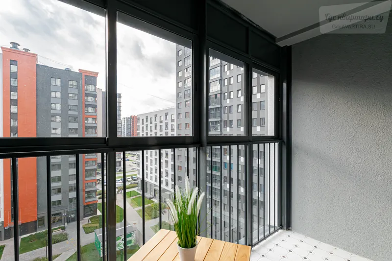 Серебристая улица, 7