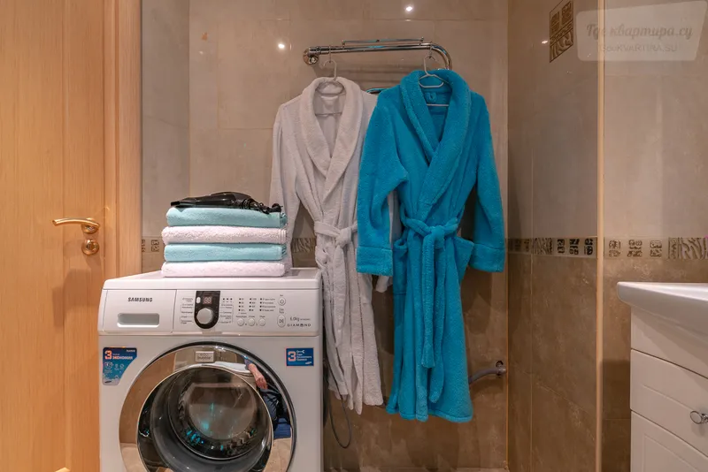 Омская улица, 25