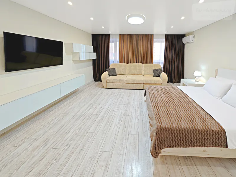 Ново-Садовая улица, 181