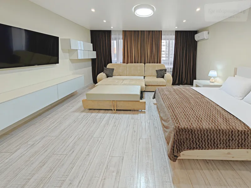 Ново-Садовая улица, 181