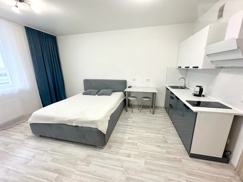 улица Софьи Перовской, 104