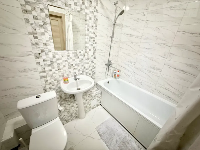 улица Софьи Перовской, 104