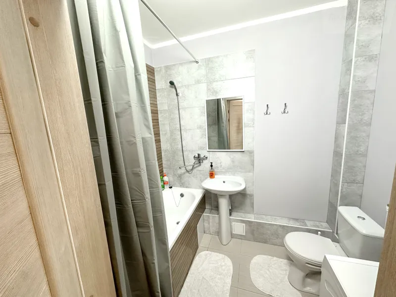 проспект Космонавтов, 108/3