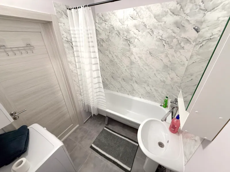 проспект Космонавтов, 108/4