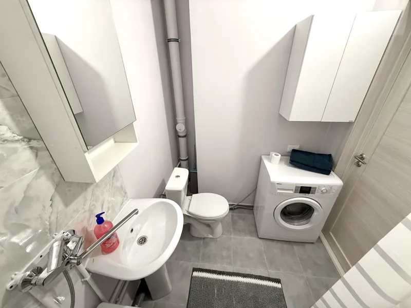 проспект Космонавтов, 108/4