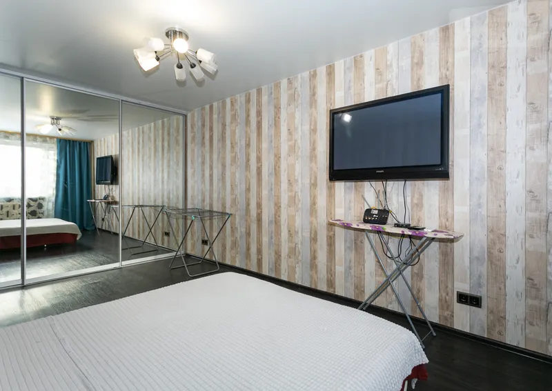 Комсомольский проспект, 8