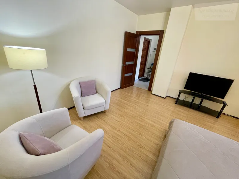 улица Авиаторов, 33