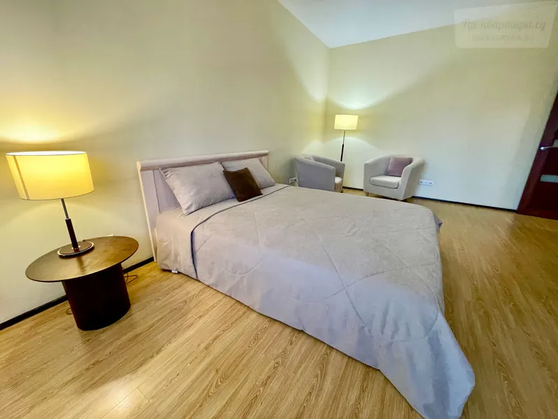 улица Авиаторов, 33