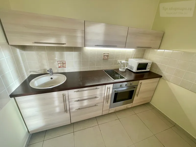 улица Авиаторов, 33