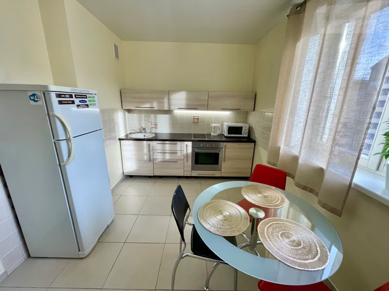 улица Авиаторов, 33