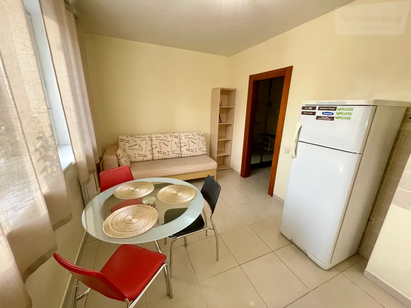 улица Авиаторов, 33