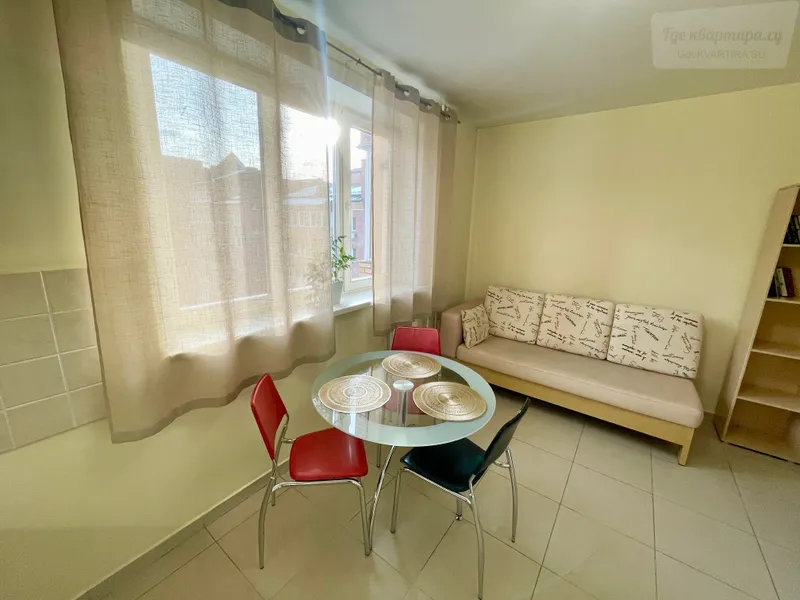 улица Авиаторов, 33