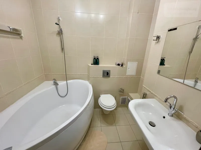 улица Авиаторов, 33