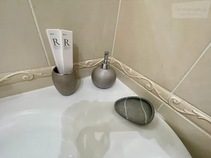 улица Авиаторов, 33