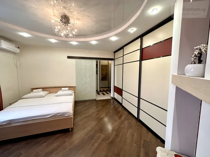 Красноармейская улица, 100