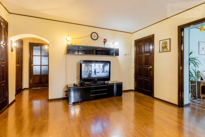 проспект Гагарина, 105