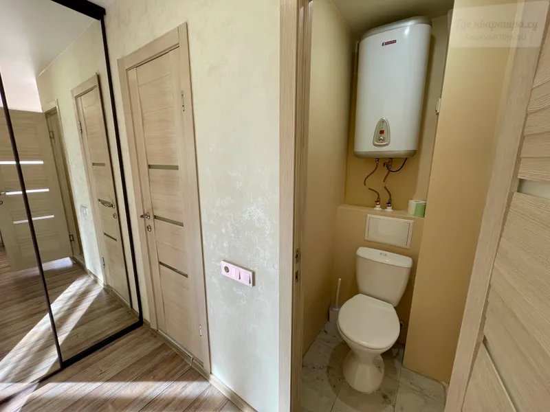 Взлётная улица, 10